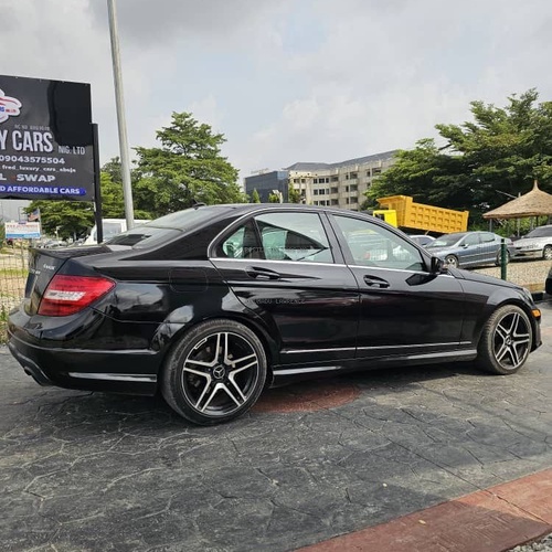 2014 MERCEDES BENZ C300 FOR SALE IN ABUJA