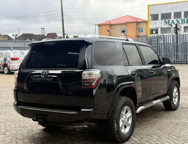 2015 TOYOTA 4RUNNER FOR SALE IN LAGOS