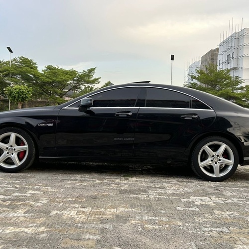 FOREIGN USED 2015 MERCEDES BENZ CLS550 FOR SALE IN ABUJA