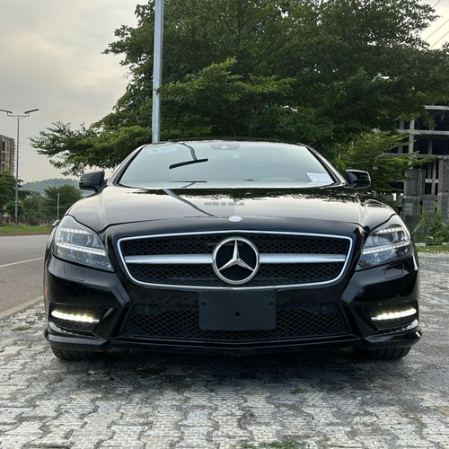 FOREIGN USED 2015 MERCEDES BENZ CLS550 FOR SALE IN ABUJA