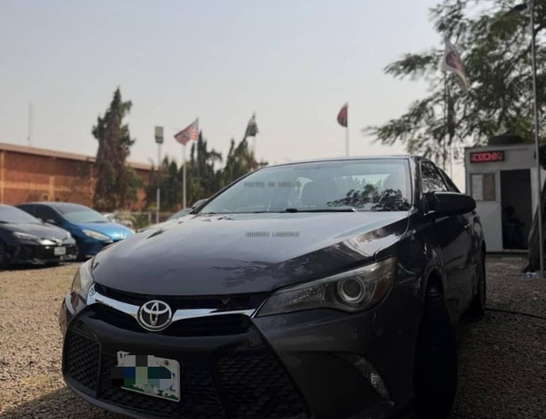 2015 TOYOTA CAMRY FOR SALE IN ABUJA
