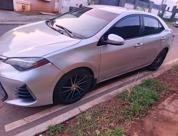 2015 TOYOTA COROLLA FOR SALE IN ABUJA