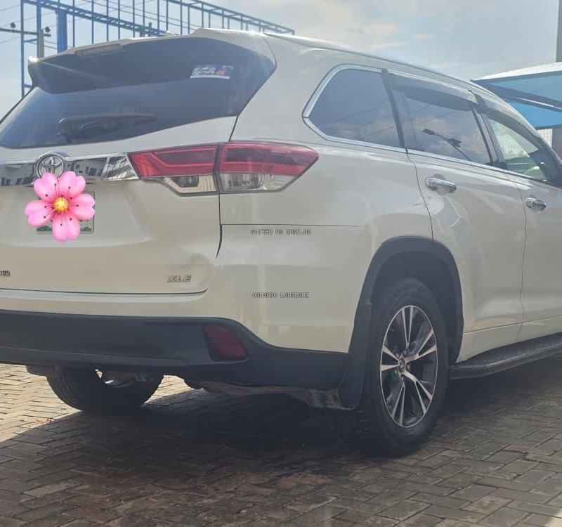 2016 TOYOTA HIGHLANDER XLE FOR SALE IN ABUJA image