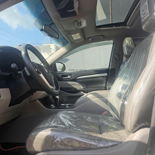 2016 TOYOTA HIGHLANDER XLE FOR SALE IN ABUJA