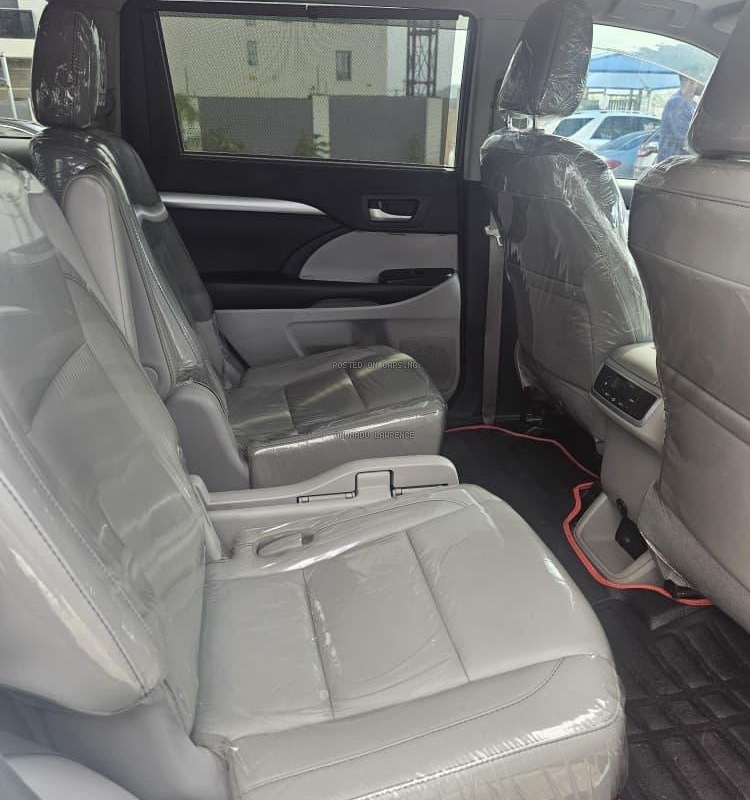 2016 TOYOTA HIGHLANDER XLE FOR SALE IN ABUJA image