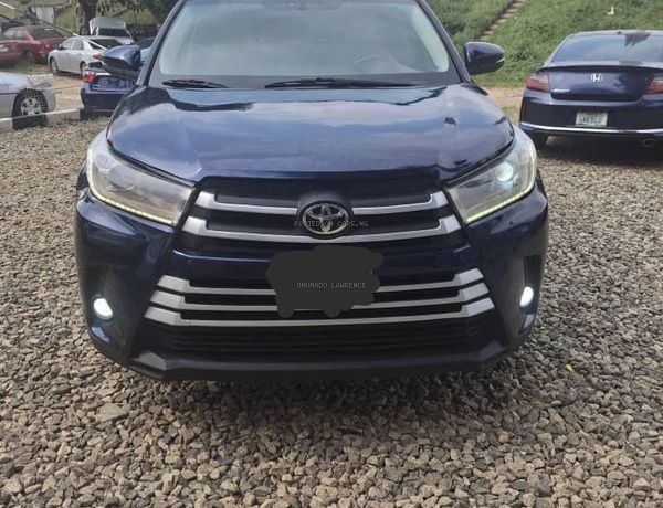 2016 TOYOTA HIGHLANDER XLE  FOR SALE IN ABUJA