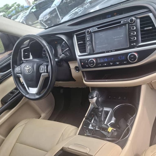 2016 TOYOTA HIGHLANDER XLE  FOR SALE IN ABUJA