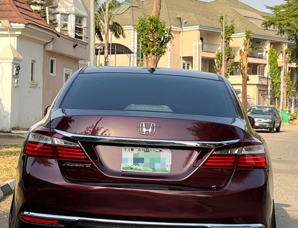 2016 HONDA ACCORD FULL OPTION FOR SALE IN ABUJA