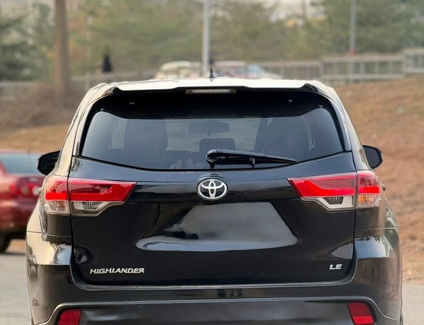 2016 TOYOTA HIGHLANDER LE FOR SALE IN ABUJA