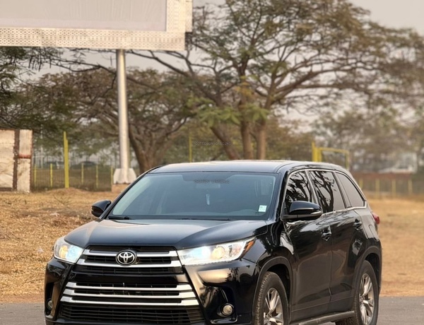 2016 TOYOTA HIGHLANDER LE FOR SALE IN ABUJA