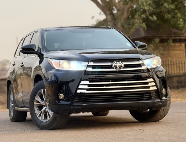 2016 TOYOTA HIGHLANDER LE FOR SALE IN ABUJA