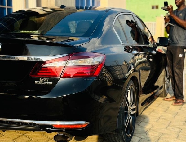 2017 HONDA ACCORD TOURING FOR SALE IN ABUJA