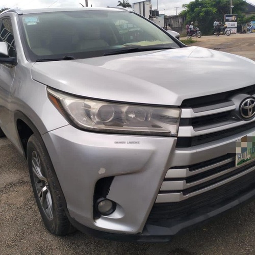 2017 TOYOTA HIGHLANDER XLE FOR SALE IN ABUJA