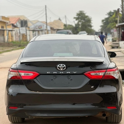 2018 TOYOTA CAMRY SE FOR SALE IN ABUJA