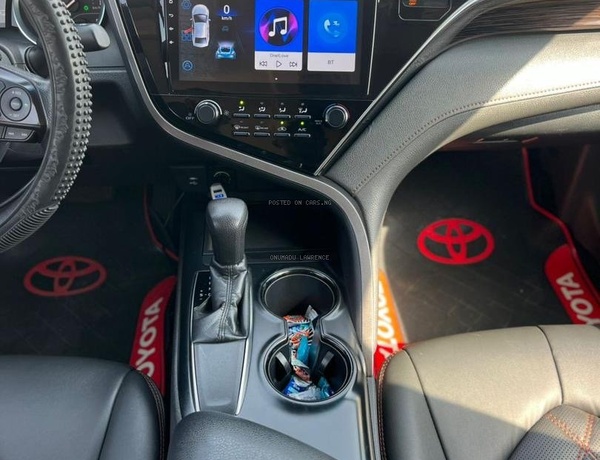 2018 TOYOTA CAMRY XLE FOR SALE  IN ABUJA