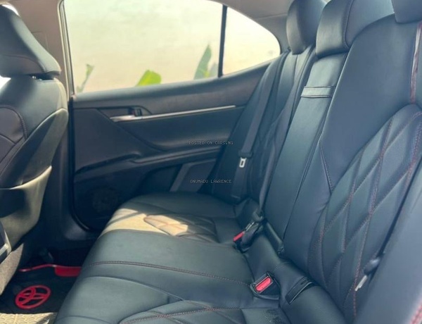 2018 TOYOTA CAMRY XLE FOR SALE  IN ABUJA