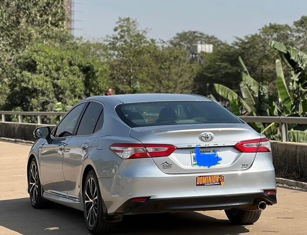 2018 TOYOTA CAMRY XLE FOR SALE  IN ABUJA