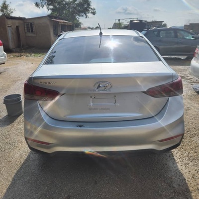 2018 HYUNDAI ACCENT FOR SALE IN ABUJA