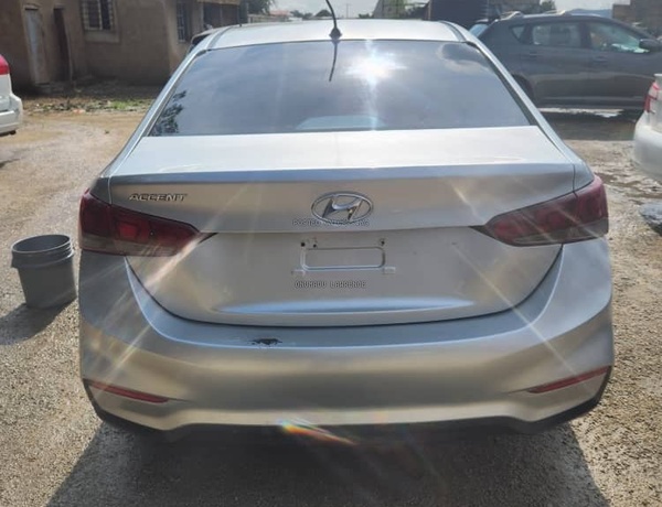 2018 HYUNDAI ACCENT FOR SALE IN ABUJA