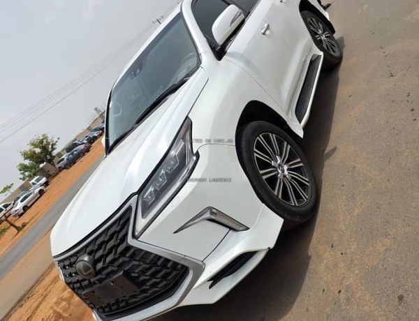 2018 LEXUS LX570 FOR SALE IN ABUJA