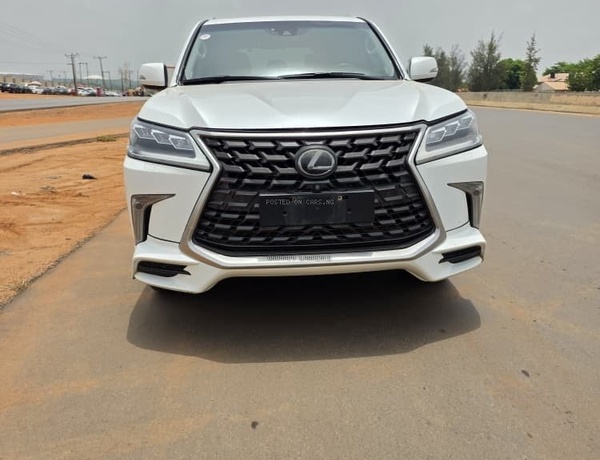 2018 LEXUS LX570 FOR SALE IN ABUJA