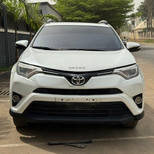 2018 TOYOTA RAV4 XLE FOR SALE IN ABUJA