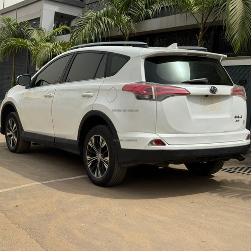 2018 TOYOTA RAV4 XLE FOR SALE IN ABUJA