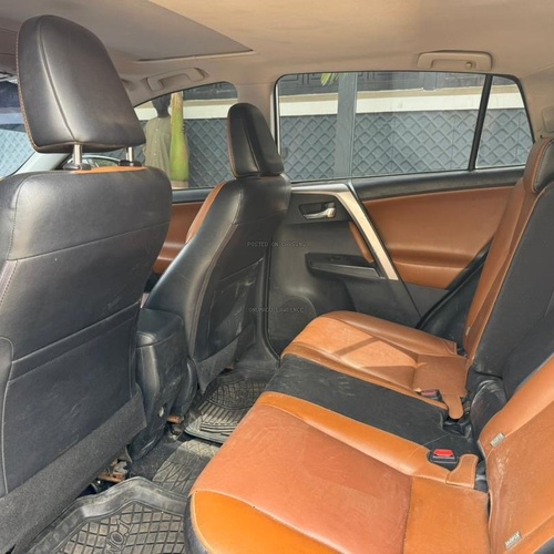 2018 TOYOTA RAV4 XLE FOR SALE IN ABUJA