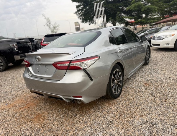 2018 TOYOTA CAMRY FOR SALE IN ABUJA