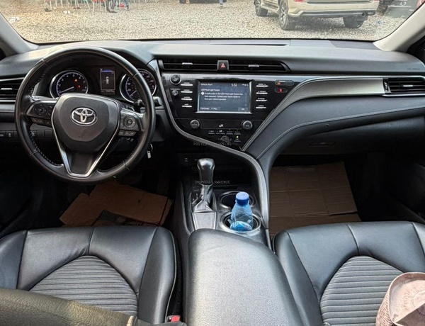 2019 TOYOTA CAMRY SE FOR SALE IN ABUJA