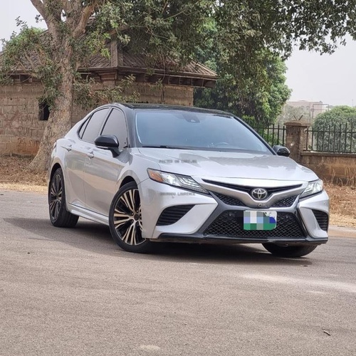 2019 TOYOTA CAMRY XSE FOR SALE IN ABUJA