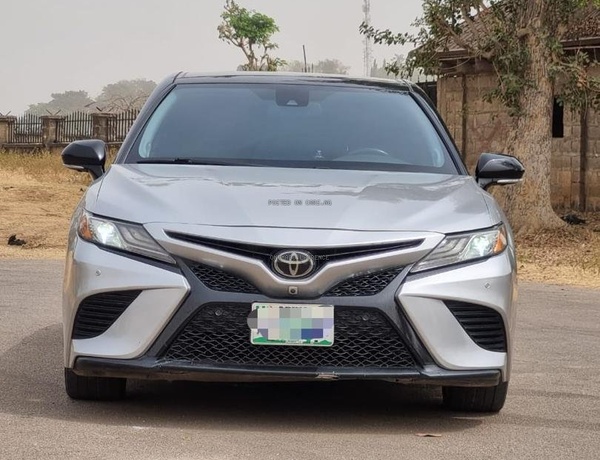 2019 TOYOTA CAMRY XSE FOR SALE IN ABUJA