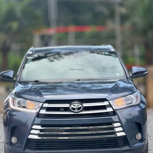 2019 HIGHLANDER XLE FOR SALE IN ABUJA