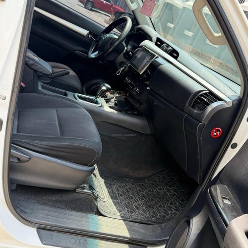 2020 TOYOTA HILUX FOR SALE IN ABUJA