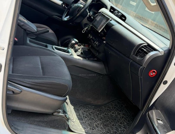 2020 TOYOTA HILUX FOR SALE IN ABUJA