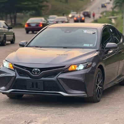 FOREIGN USED 2022 TOYOTA CAMRY SE FOR SALE IN ABUJA