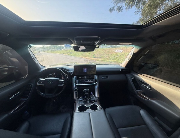 2023 Toyota Landcruiser (V6 Engine) for Sale in Abuja