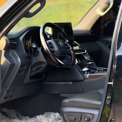 2023 Toyota Landcruiser (V6 Engine) for Sale in Abuja