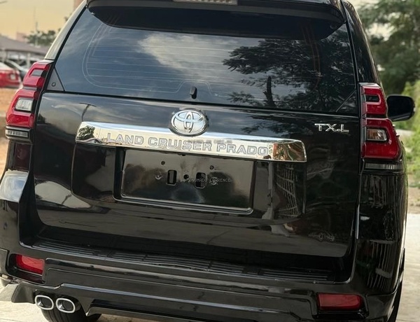 2023 TOYOTA HIGHLANDER PRADO FOR SALE IN ABUJA