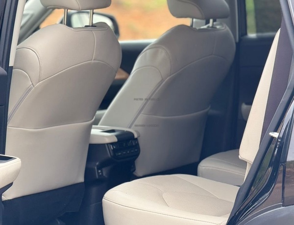 2025 TOYOTA GRAND HIGHLANDER FOR SALE IN ABUJA