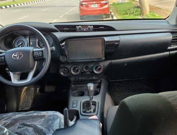 BRAND NEW 2025 TOYOTA HILUX FOR SALE IN ABUJA