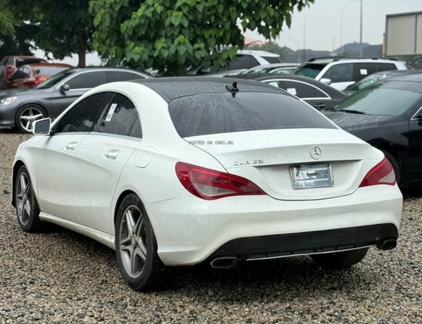 2014 MERCEDES BENZ CLA250 FOR IN ABUJA