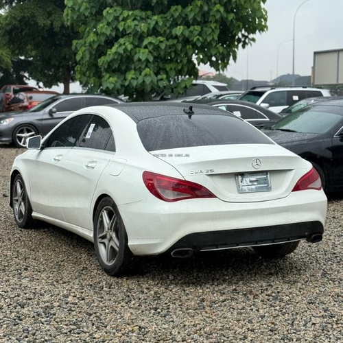 2014 MERCEDES BENZ CLA250 FOR IN ABUJA