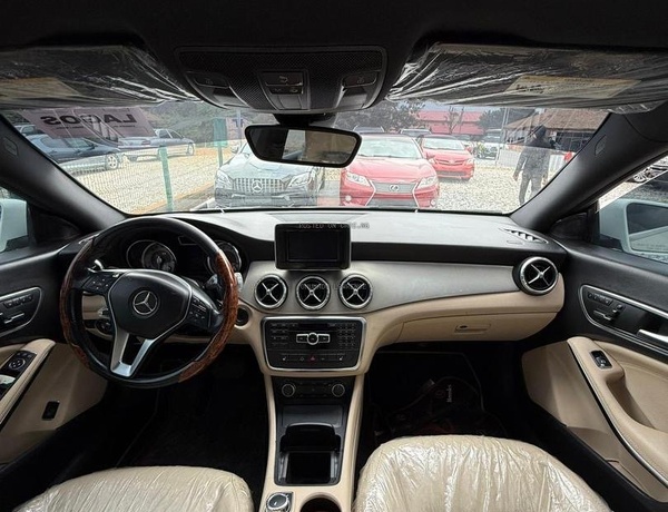 2014 MERCEDES BENZ CLA250 FOR IN ABUJA