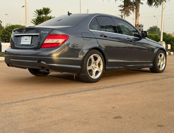 FOREIGN USED 2008 MERCEDES BENZ C300 FOR SALE IN ABUJA