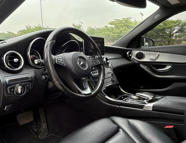 FOREIGN USED 2015 MERCEDES-BENZ C300 FOR SALE IN ABUJA