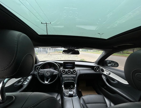 FOREIGN USED 2015 MERCEDES-BENZ C300 FOR SALE IN ABUJA