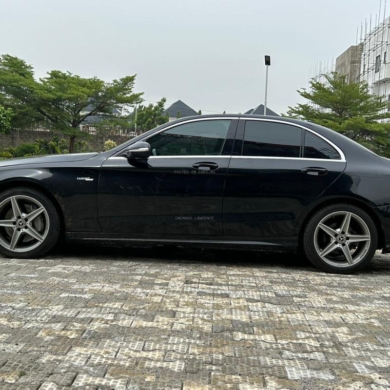 FOREIGN USED 2015 MERCEDES-BENZ C300 FOR SALE IN ABUJA image