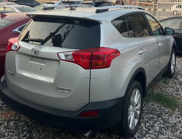 FOREIGN USED 2015 TOYOTA RAV4 LIMITED EDITION