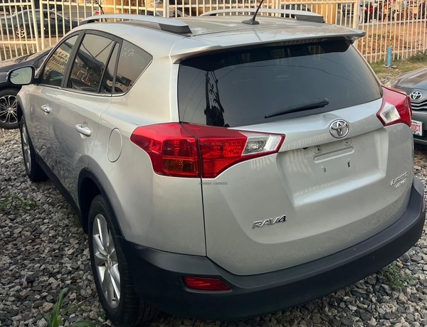 FOREIGN USED 2015 TOYOTA RAV4 LIMITED EDITION